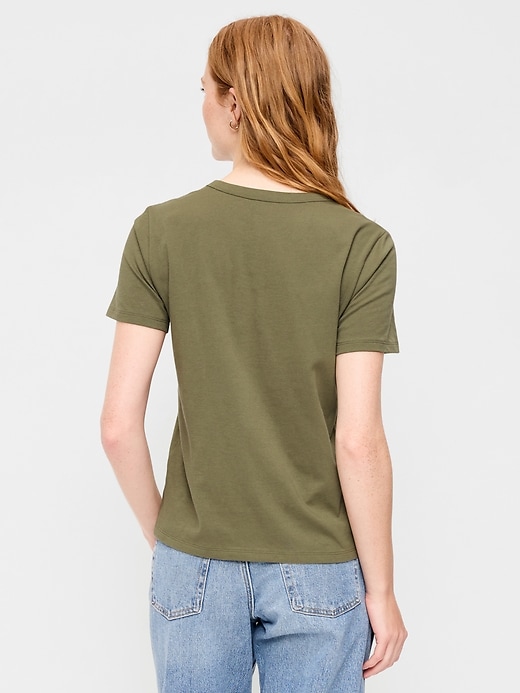 L'image numéro 2 présente T-shirt à logo ON du Canada