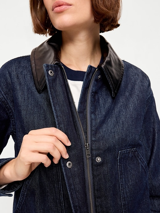L'image numéro 6 présente Veste campagnarde en denim