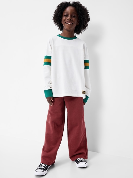 L'image numéro 3 présente Pantalon en coton ouaté coupe très généreuse pour garçon