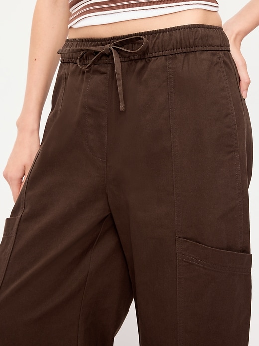 L'image numéro 4 présente Jean utilitaire à taille mi-basse élastique