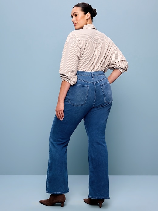 L'image numéro 10 présente Jean Wow évasé à taille haute