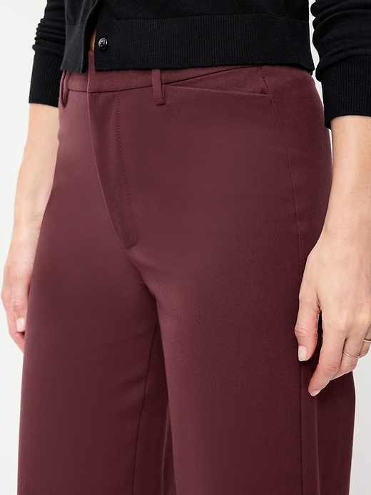 L'image numéro 5 présente Pantalon Pixie à jambe ultra-large à taille haute