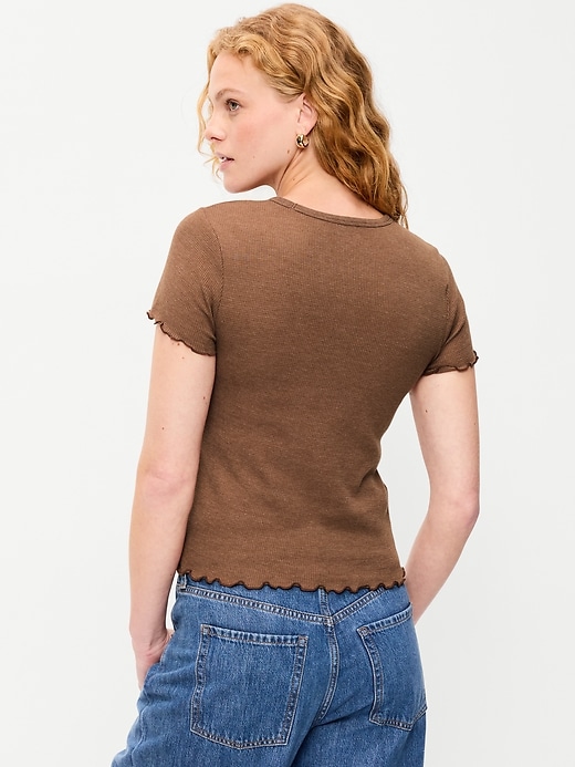 L'image numéro 2 présente T-shirt ajusté court en tricot gaufré