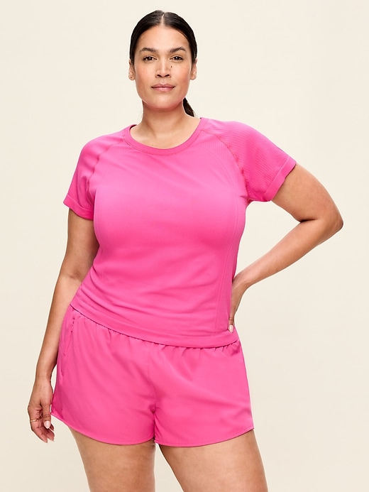 Image number 7 showing, Fluid Seamless Fitted T-Shirt