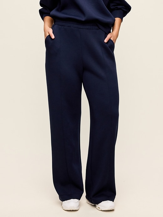 Image number 5 showing, High-Waisted Bounce Fleece Wide-Leg Sweatpants
