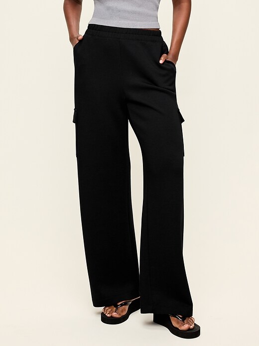 Image number 6 showing, High-Waisted Bounce Fleece Wide-Leg Cargo Sweatpants