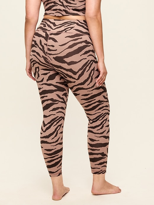 L'image numéro 6 présente Legging StudioSmooth à taille haute longueur 7/8