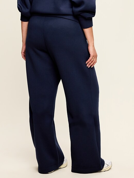 Image number 8 showing, High-Waisted Bounce Fleece Wide-Leg Sweatpants