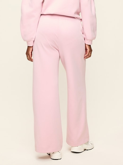 Image number 6 showing, Extra High-Waisted Dynamic Fleece Wide-Leg Sweatpants