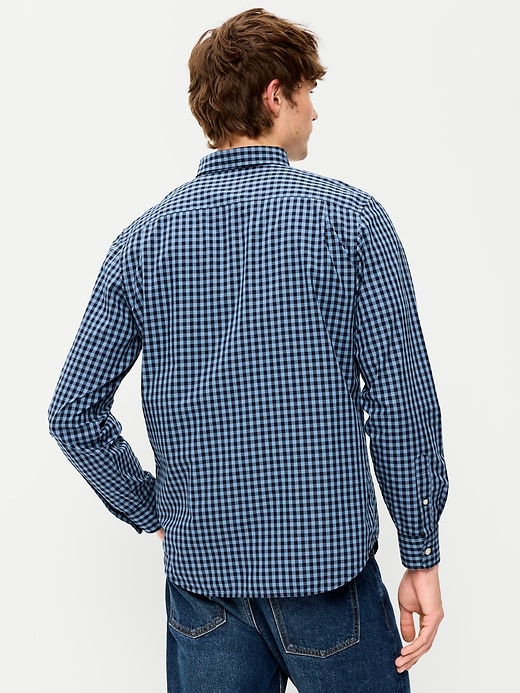 L'image numéro 2 présente Chemise passe-partout coupe classique en popeline à carreaux