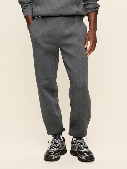 PANTALON DE JOGGING COUPE GÉNÉREUSE EN MOLLETON RAFFINÉ