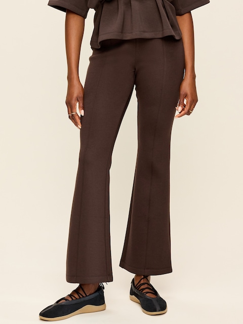 PANTALON JAMBE ÉVASÉE À TAILLE HAUTE EN MOLLETON RAFFINÉ