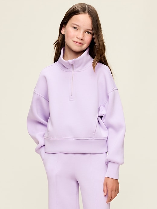 L'image numéro 1 présente Chandail à demi-glissière en molleton raffiné pour fille
