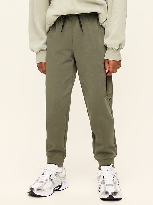 L'image numéro 1 présente Pantalon de jogging utilitaire en molleton dynamique pour garçon