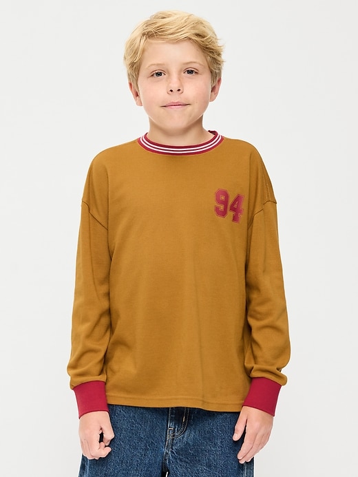 L'image numéro 1 présente T-shirt surdimensionné à imprimé à manches longues pour garçon