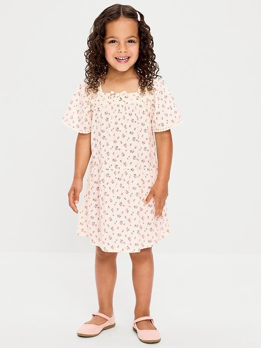 L'image numéro 1 présente Robe à manches courtes et à motif pour toute-petite