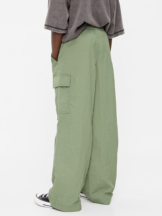 L'image numéro 2 présente Pantalon cargo coupe très généreuse à taille extensible pour Garçon