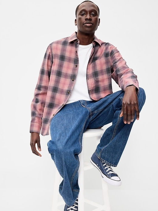 Image number 3 showing, Relaxed Long-Sleeve Plaid Flannel Pocket Shirt