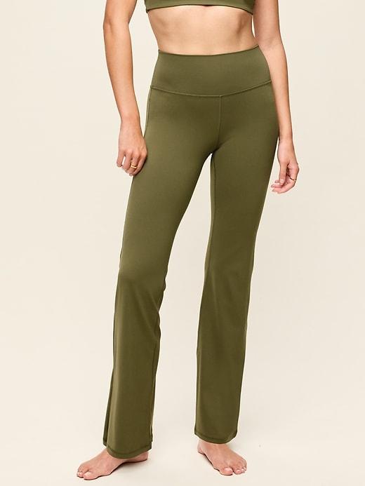 L'image numéro 1 présente Legging StudioSmooth évasé à taille haute