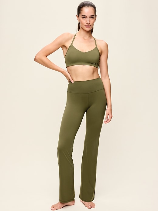 L'image numéro 2 présente Legging StudioSmooth évasé à taille haute