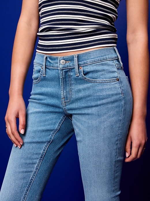 L'image numéro 4 présente Jean Wow semi-évasé à taille basse