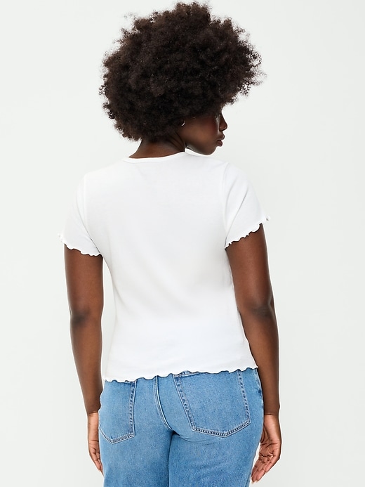 L'image numéro 7 présente T-shirt ajusté court en tricot gaufré
