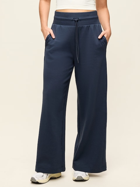 Extra High-Waisted Dynamic Fleece Wide-Leg Sweatpants