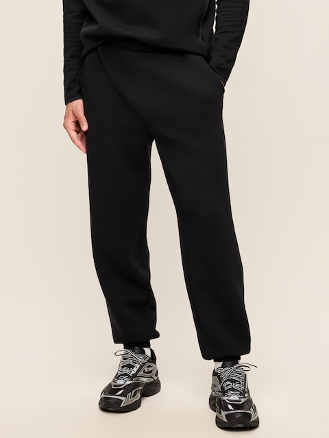 PANTALON DE JOGGING COUPE GÉNÉREUSE EN MOLLETON RAFFINÉ