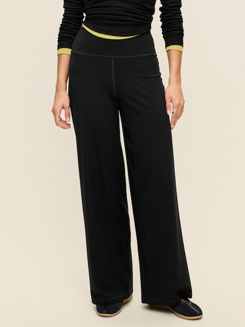 High-Waisted StudioSmooth Wide-Leg Pants