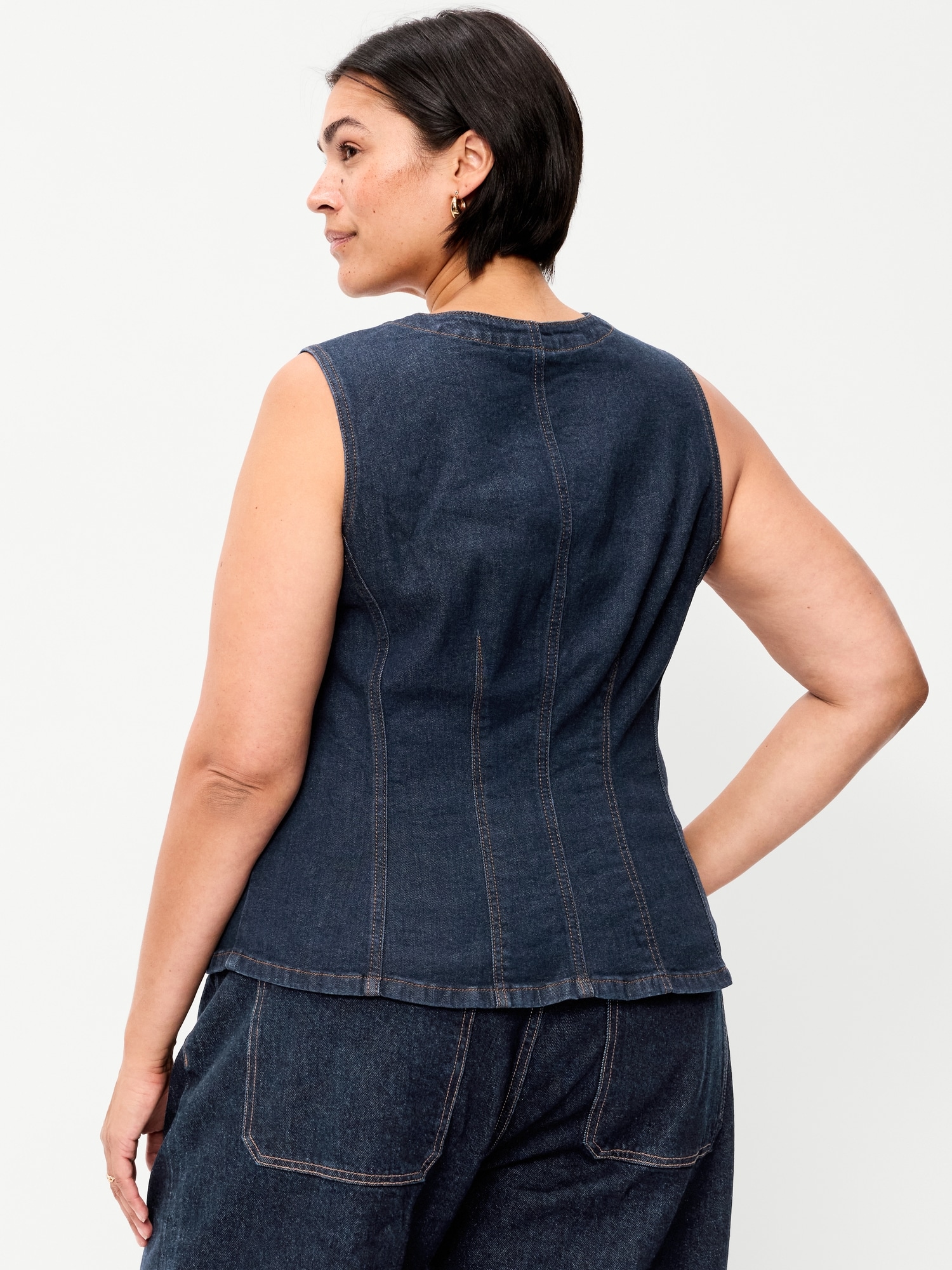 Fitted Sleeveless Button-Front Top